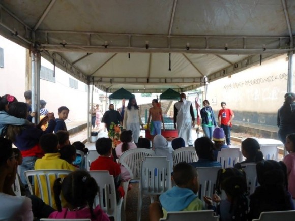 2013_evangelismo-aguas_lindas_go16