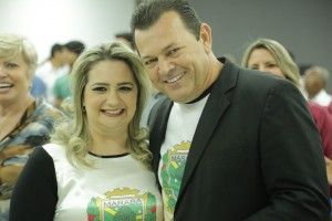 Pr. Leonildo Pessoa e Sheila Kelly
