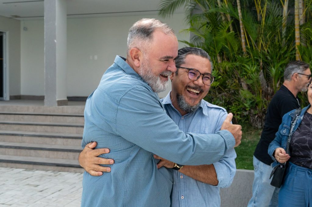 guto emery e francimar da silva