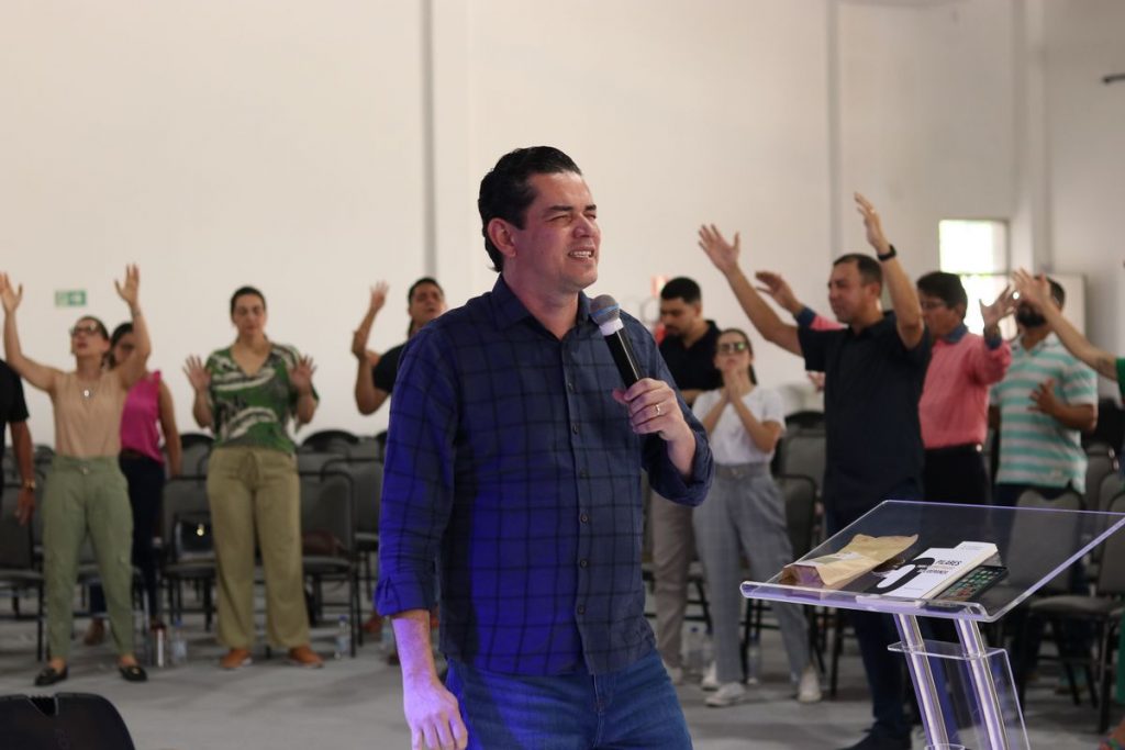 Pr. Manassés Guerra