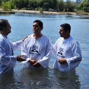 Batismo nas águas no Chile