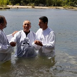 Batismo nas águas no Chile
