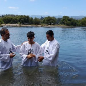 Batismo nas águas no Chile