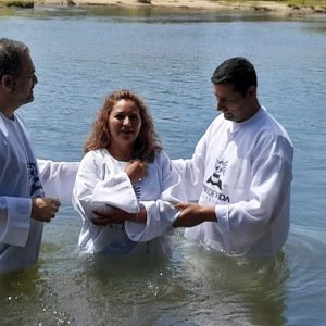 Batismo nas águas no Chile