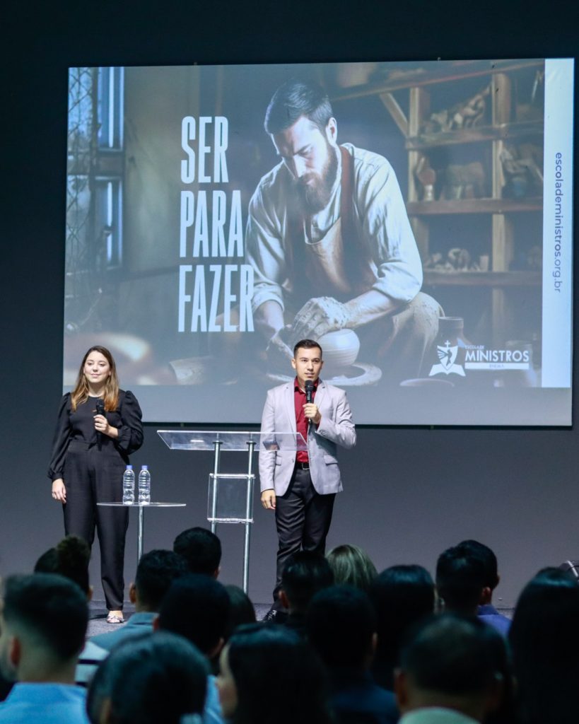 Gabriela e Luís Felipe, diretores da unidade Sede