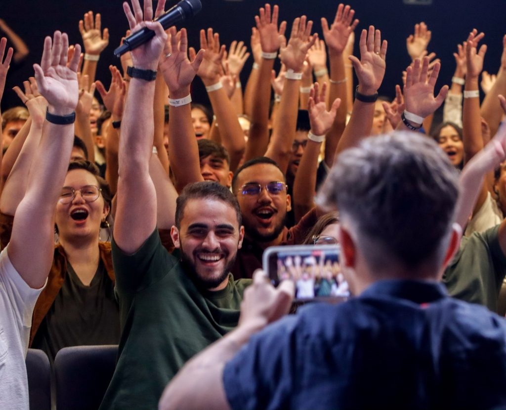 Jovens na Conferência Legado