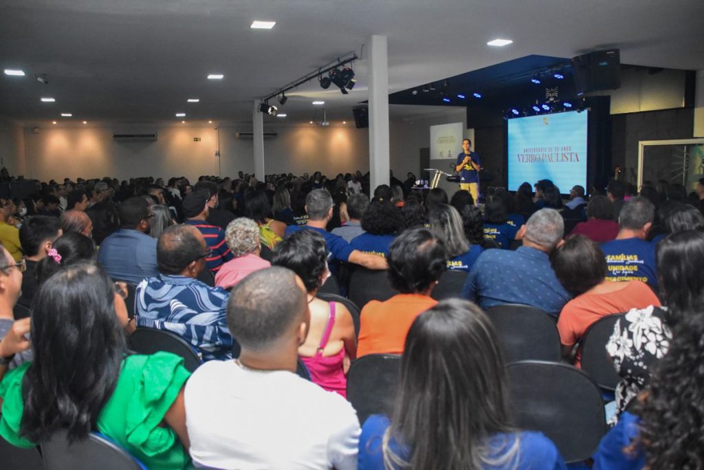 Igreja no aniversário de 30 anos