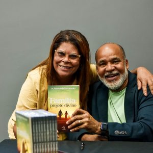 Lançamento do primeiro livro do Pr. Raimundo Nascimento