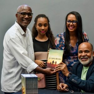 Lançamento do primeiro livro do Pr. Raimundo Nascimento