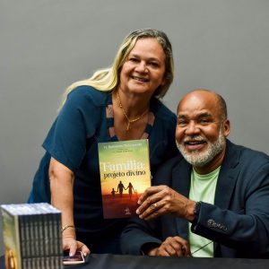 Lançamento do primeiro livro do Pr. Raimundo Nascimento