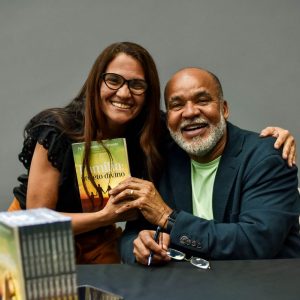 Lançamento do primeiro livro do Pr. Raimundo Nascimento