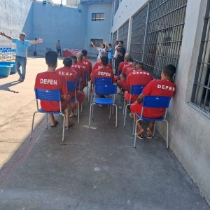 Primeiro batismo nas águas em presídio mineiro