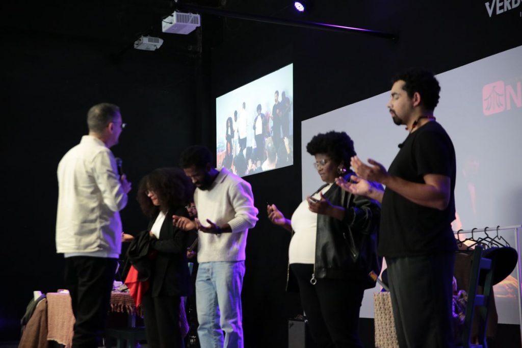 Espetáculo da Companhia de Teatro Nissi no Porto, Portugal