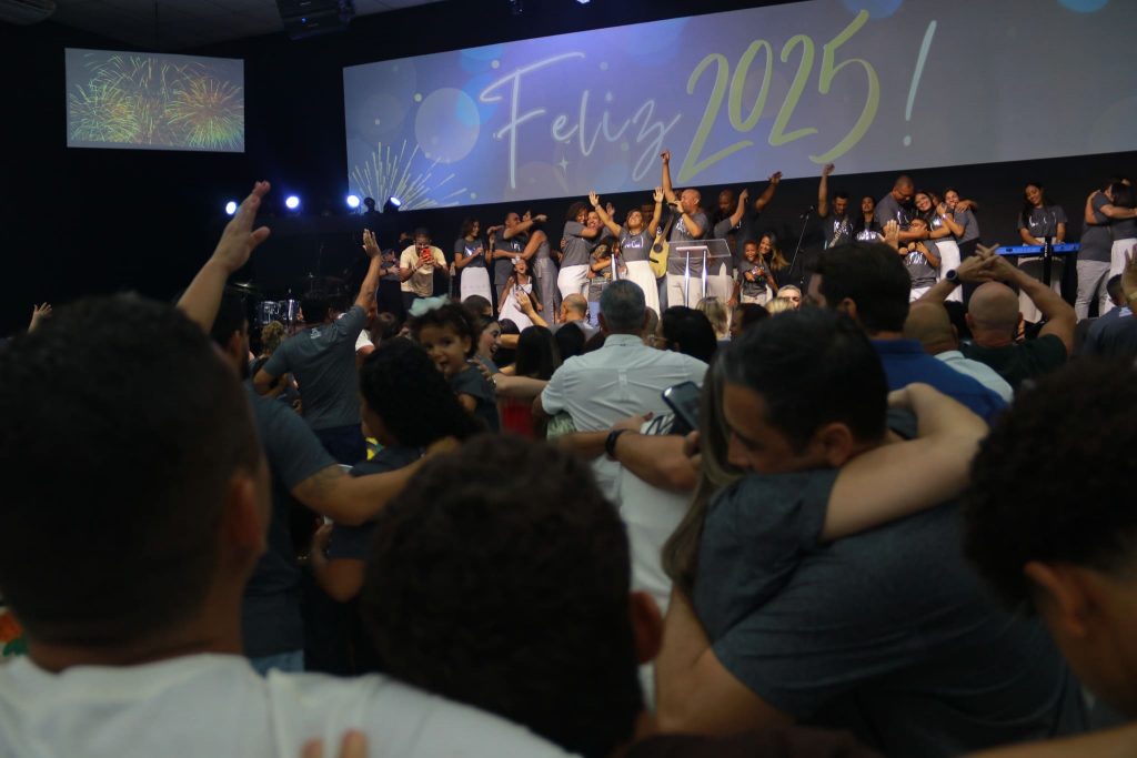 RIO Réveillon na igreja em Cachamorra reuniu 700 pessoas
