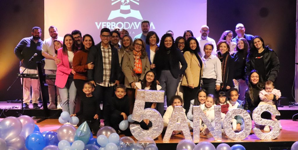 Verbo em Setúbal, Portugal, comemorou o aniversário de 5 anos