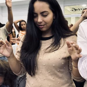 Jovens da Igreja Verbo da Vida em Paracambi (RJ) em evento evangelístico