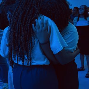 Jovens da Igreja Verbo da Vida em Paracambi (RJ) em evento evangelístico