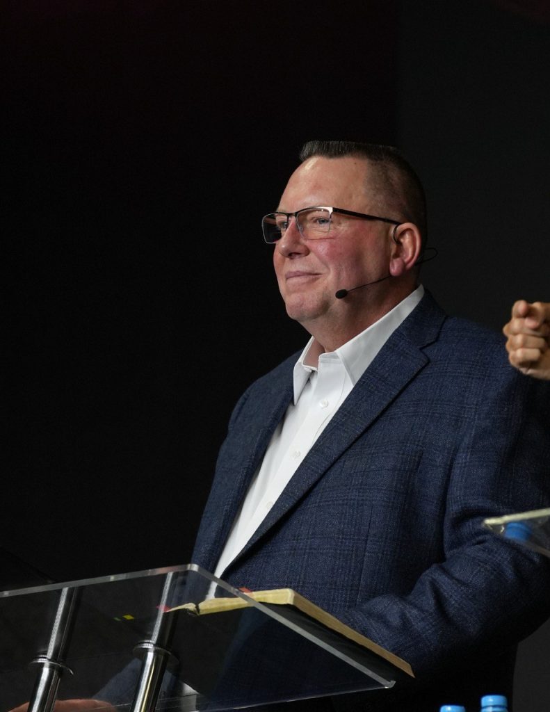 Perseverança no ministério - Tony McKinnon