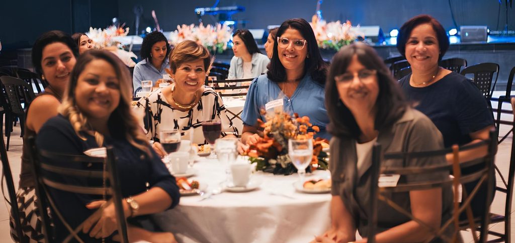 Reunião de esposas de pastores no Rio (RJ)
