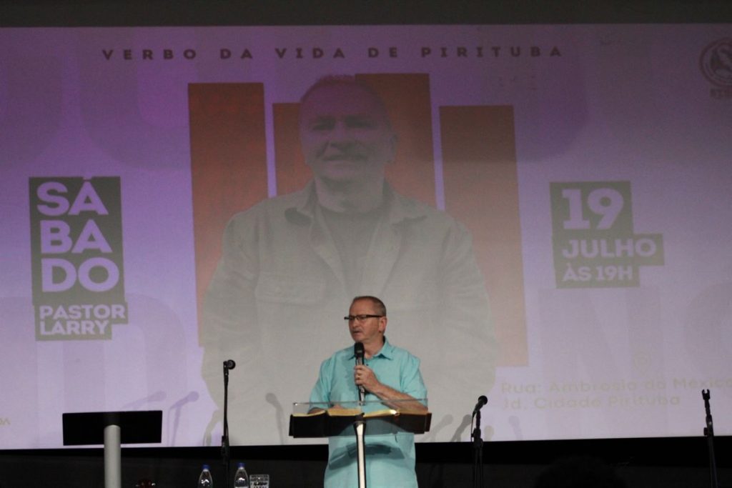 Pr. Larry de Tulsa, Oklahoma