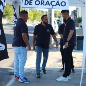 Drive-thru de oração em Porto Alegre (RS)