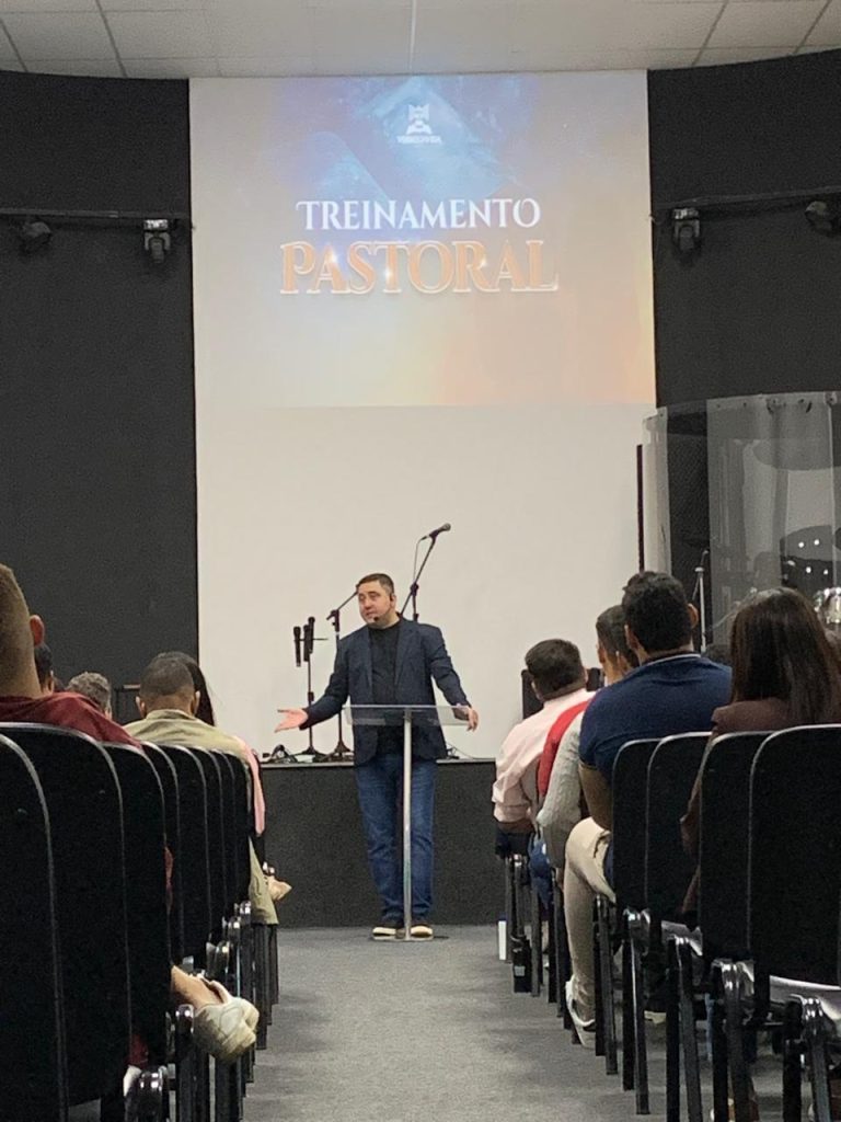 Treinamento pastoral em Montes Claros (MG)