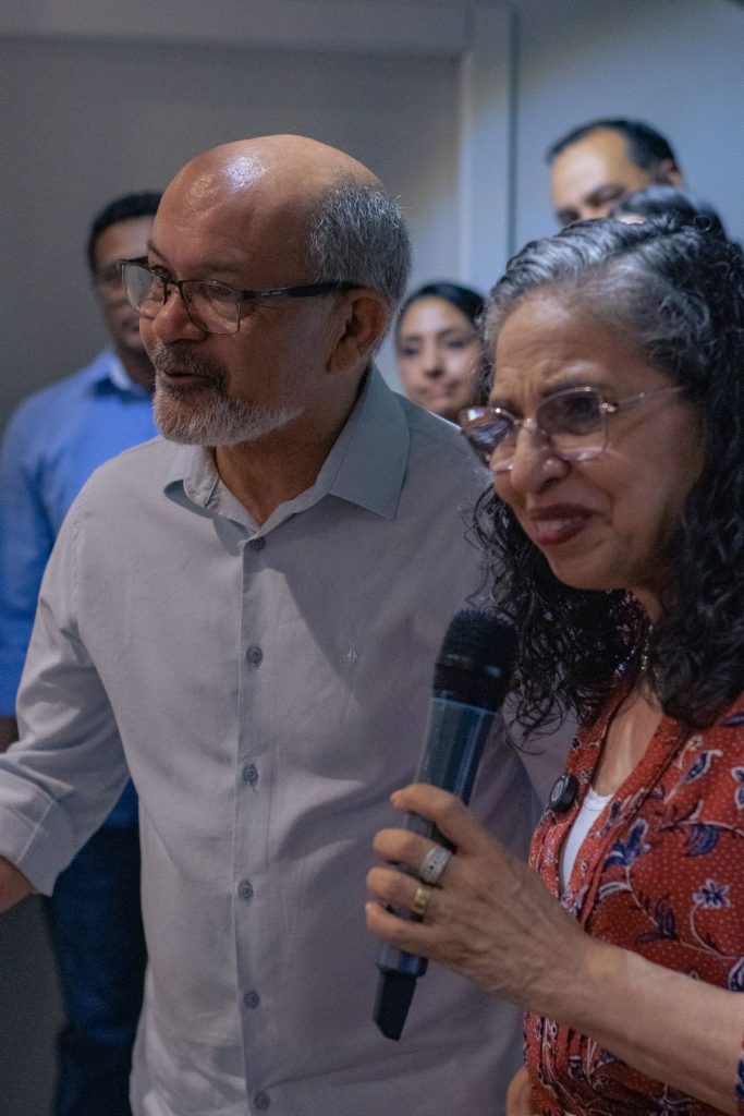 Missionários Luiz e Lúcia Cortez na Igreja em Getafe, Espanha