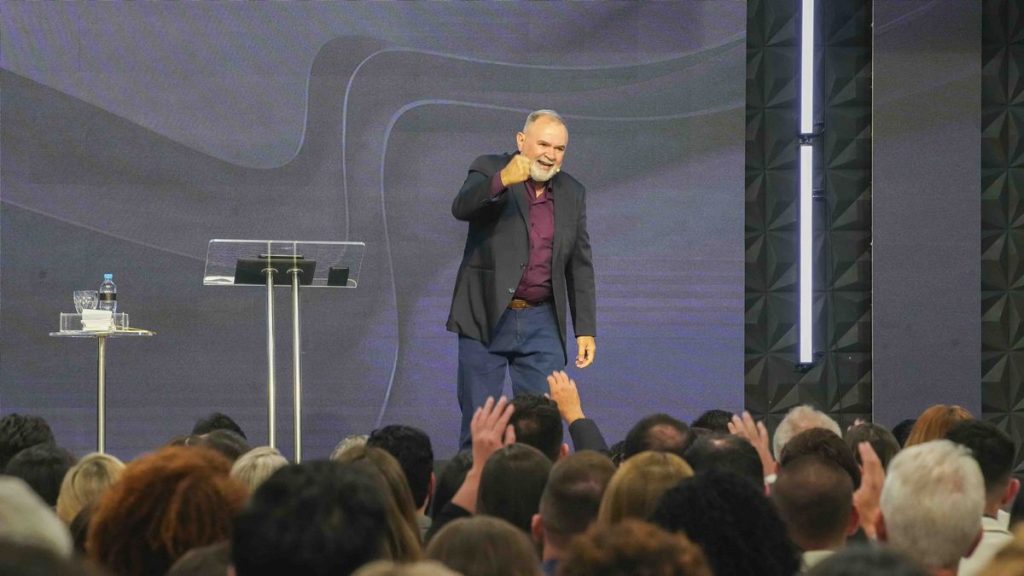 A abertura sobrenatural da Conferência de Ministros Sul 2025