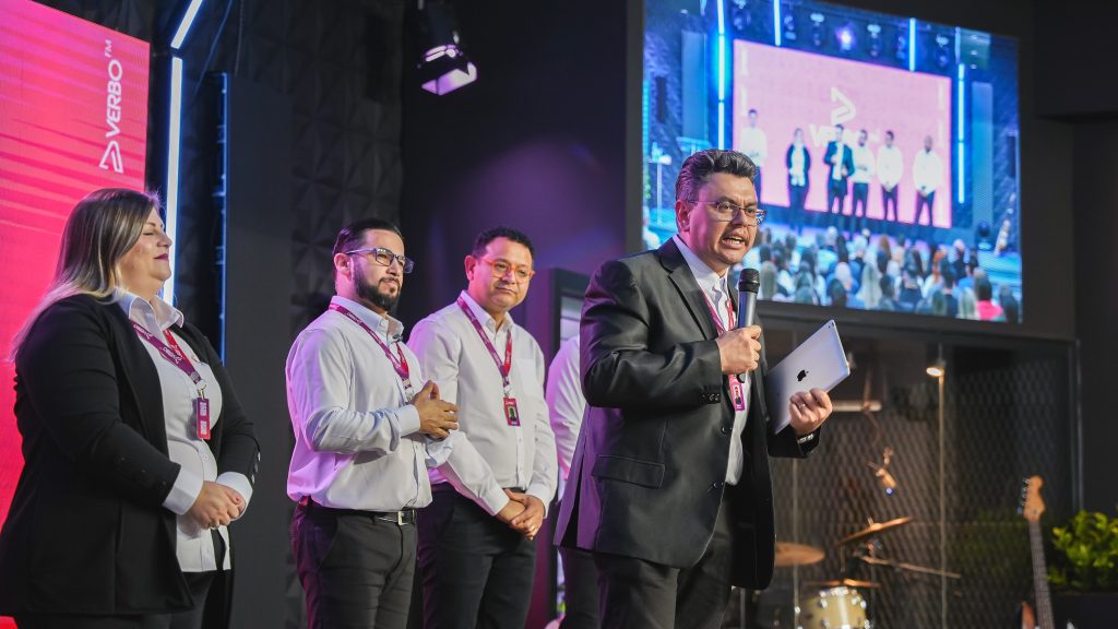 Sob nova direção, Verbo FM inicia nova fase em Caxias (RS)