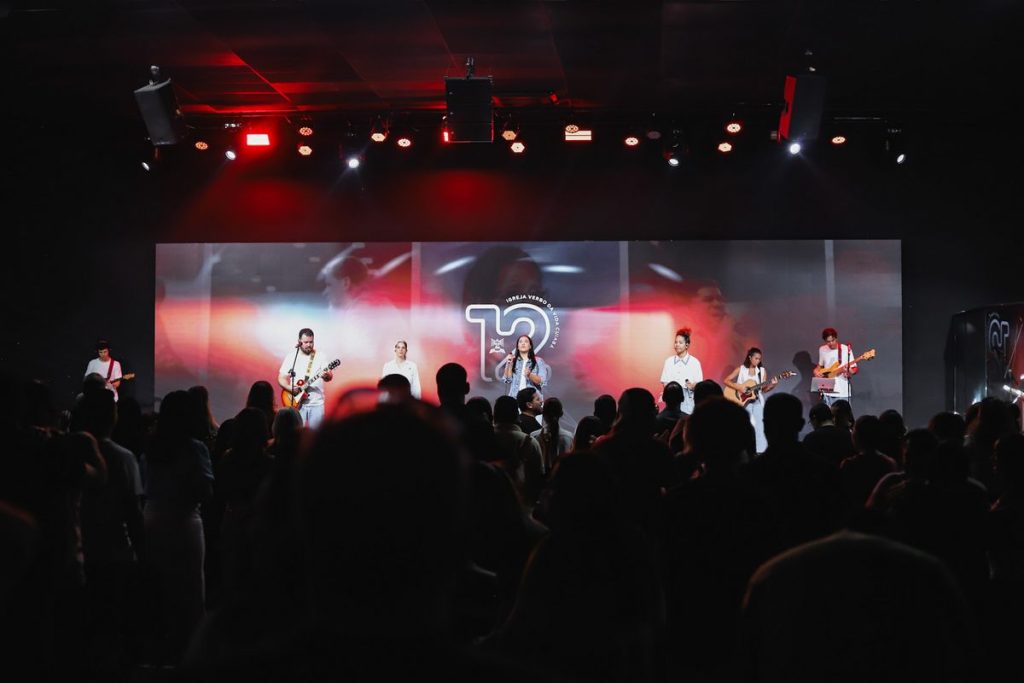 Renato Gaudard em programação de aniversário na Igreja em Cuiabá (MT)