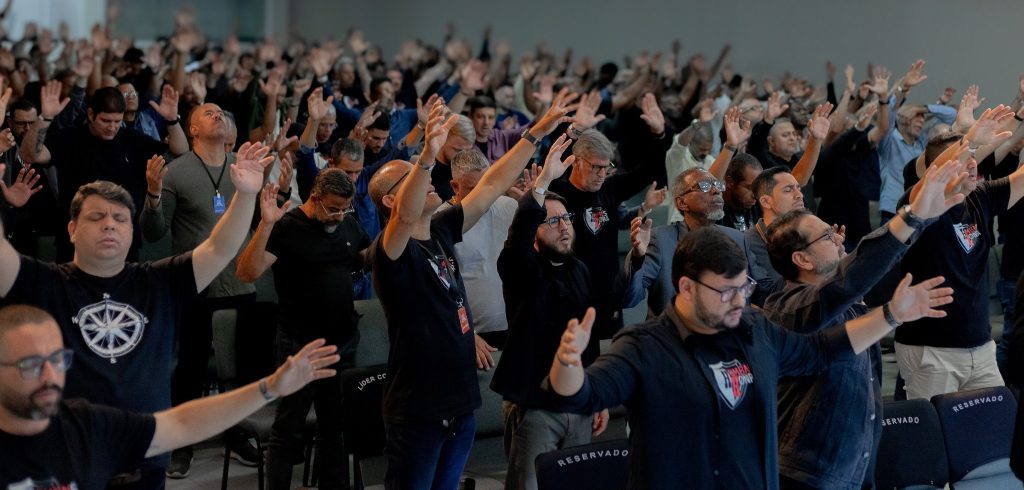 A Igreja Verbo da Vida em Campo Grande, Rio (RJ) realizou, em setembro, a segunda edição da Conferência Homens de Honra, com o tema Forjados.