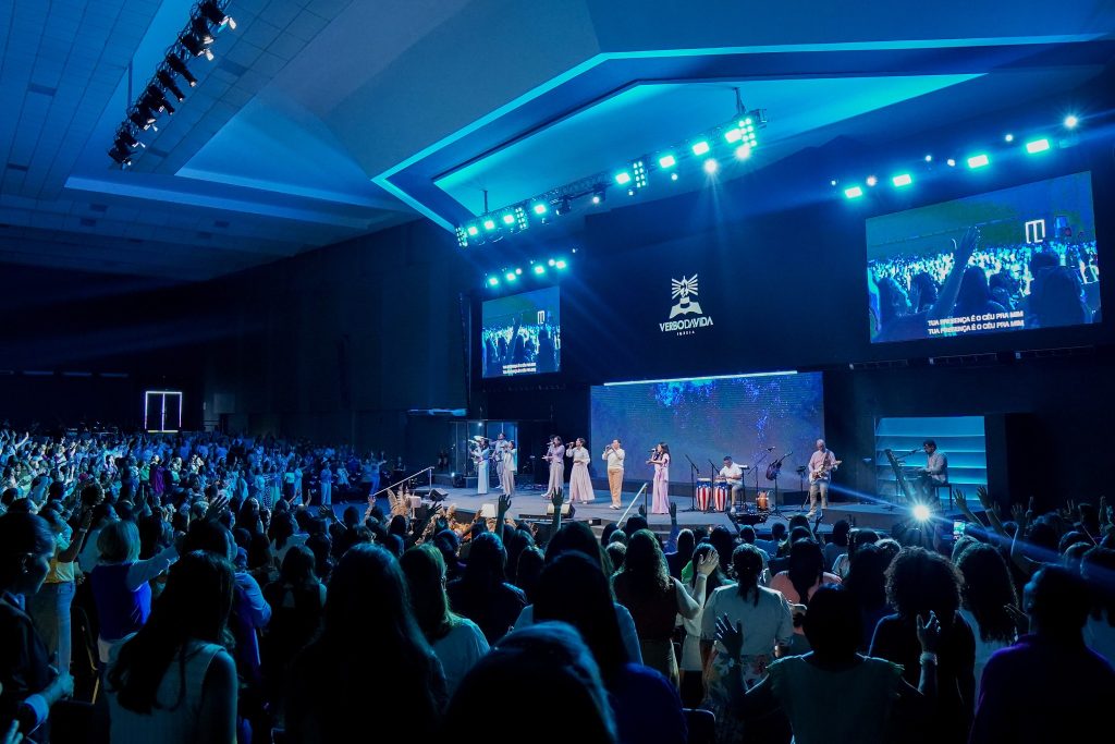 Mulheres se reúnem em manhã de inspiração sobre respeito e família