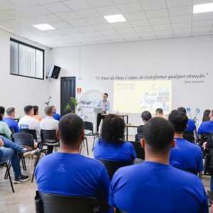 Seminário sobre dependência química em Caxias do Sul (RS)