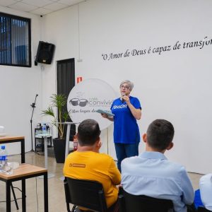 Seminário sobre dependência química em Caxias do Sul (RS)