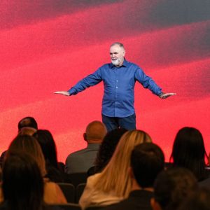 Toda Terça especial teve surpresa para o Ap. Guto Emery