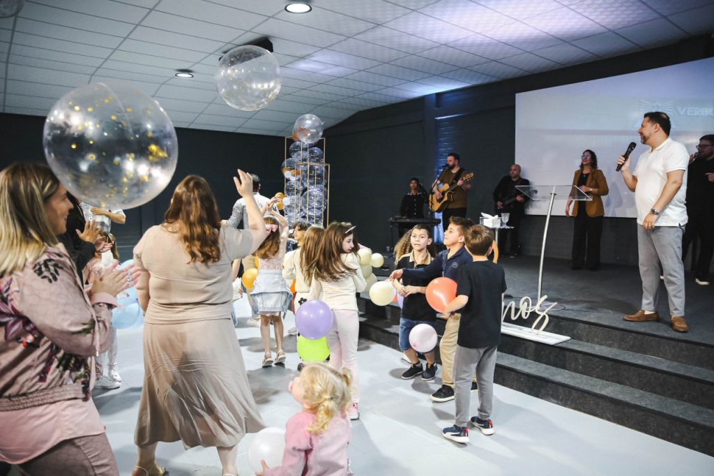 Aniversário da Igreja Verbo da Vida em Flores da Cunha (RS)