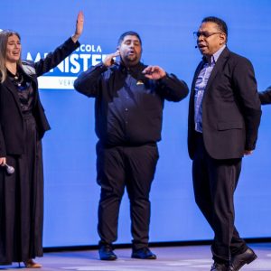 Consagração avivou alunos da Escola Ministerial na Europa