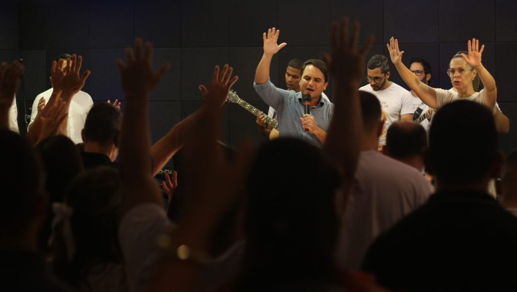 Aniversário da igreja em janga, paulista (PE) celebrou 19 anos de história com alegria