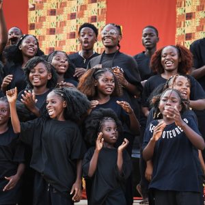 Festa! Africanos celebraram abertura com muita alegria

