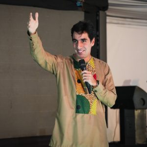 Festa! Africanos celebraram abertura com muita alegria

