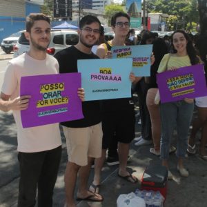 Jovens de João Pessoa (PB) evangelizaram durante ENEM
