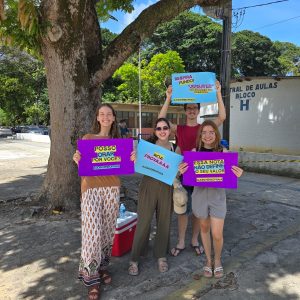 Jovens de João Pessoa (PB) evangelizaram durante ENEM