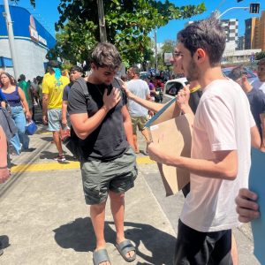 Jovens de João Pessoa (PB) evangelizaram durante ENEM