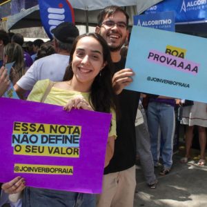 Jovens de João Pessoa (PB) evangelizaram durante ENEM