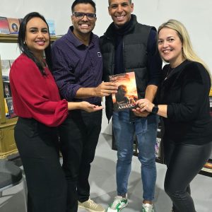 Após cura incrível, Yuri Bispo lançou seu primeiro livro
