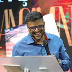 Após cura incrível, Yuri Bispo lançou seu primeiro livro