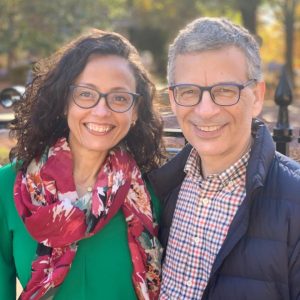 Equipes oram no COVV unidas pela fé e força da intercessão