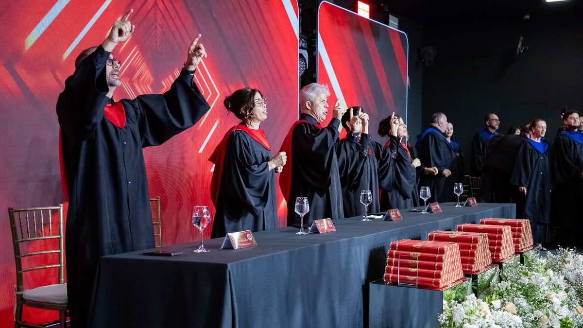 Formaturas avançaram pelo país de forma surpreendente