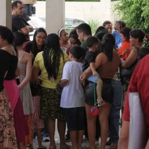 Ação social atendeu 250 pessoas em Vitória da Conquista (BA)