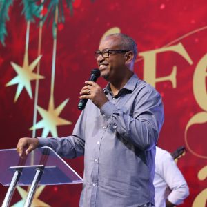 Programação de Natal reuniu crianças e ministrações no Rio (RJ)